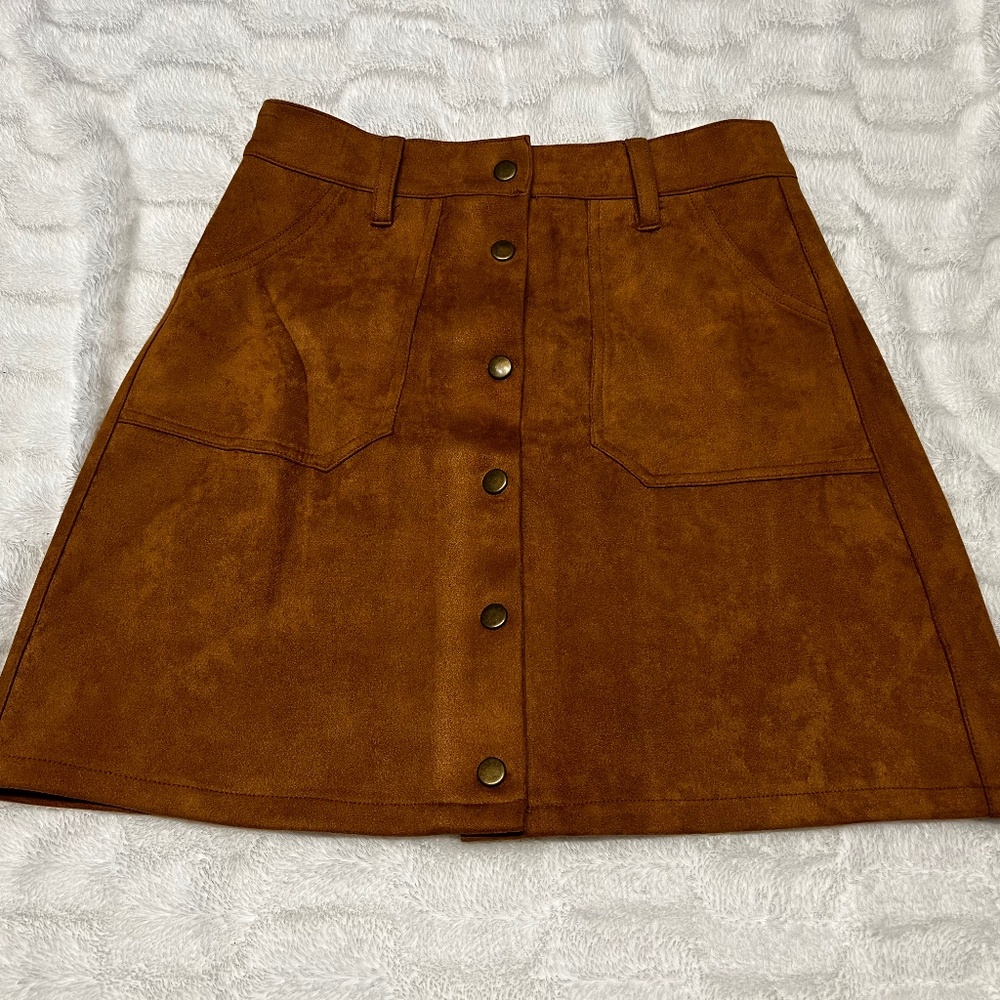 Persun Button Down Faux Suede Skirt (Toffee color)